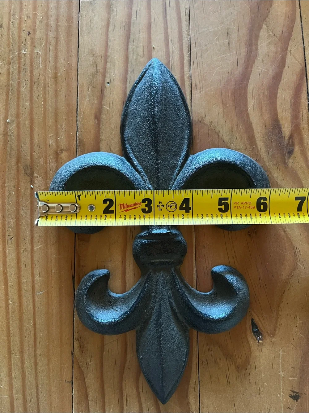 Black Cast Iron Wall Fleur-de-Lis